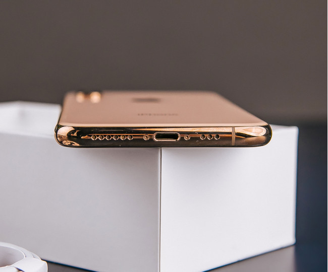 iPhone XS Gold 64gb  б/у